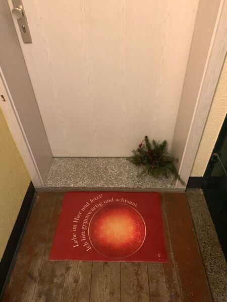 Teppich Harmonie im Ganzen® Blume des Lebens Hier und Jetzt_Haustür Teppich Harmonie im Ganzen® Blume des Lebens Hier und Jetzt_Haustür